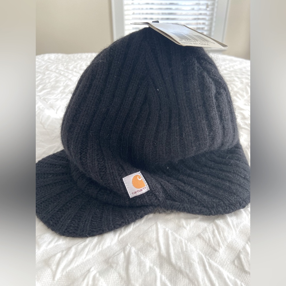 NWT Carhartt Men’s Fleece Lined Winter Hat